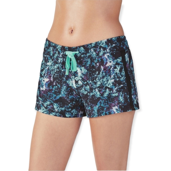 Fabletics Pamela Running Shorts - Picture 1 of 10